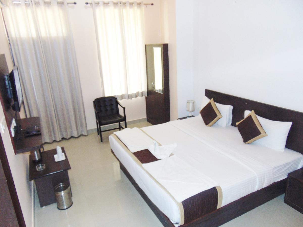 Makrana Raj Hotel Sikar Exterior photo