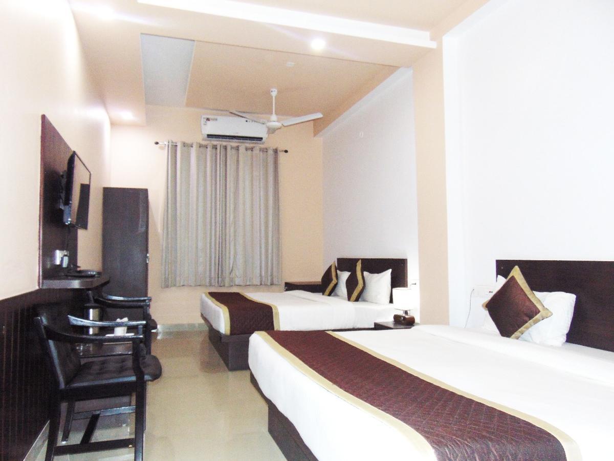 Makrana Raj Hotel Sikar Exterior photo